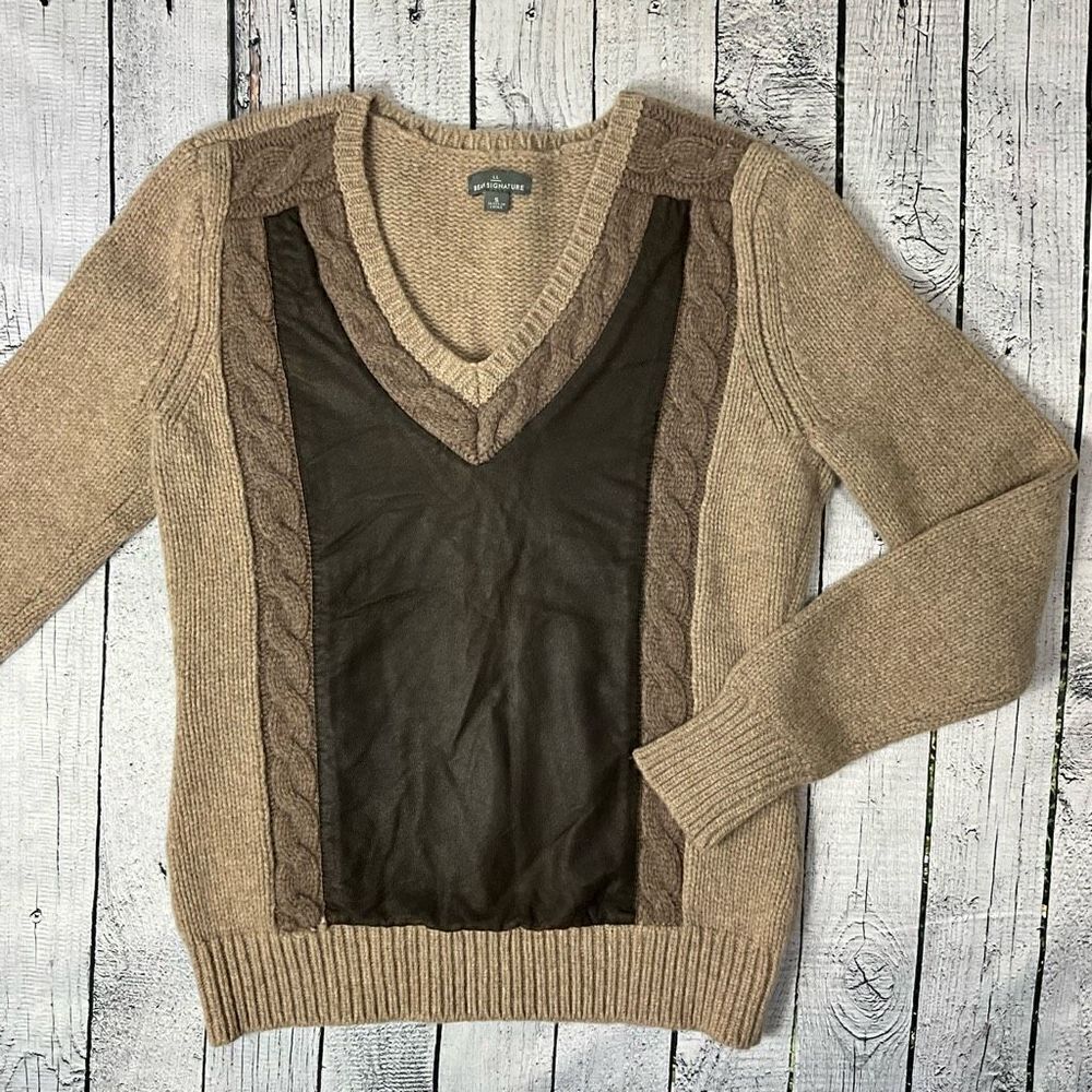 L.L. BEAN Signature 100% Merino Wool with Leather Panel V-Neck Sweater